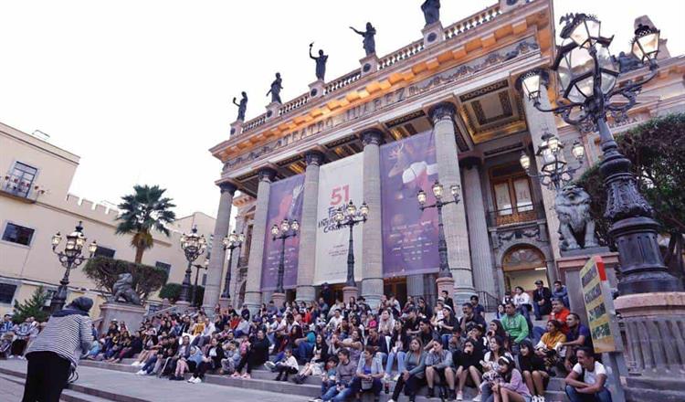 ¿SE DILUYE LA FIESTA DEL ESPÍRITU?